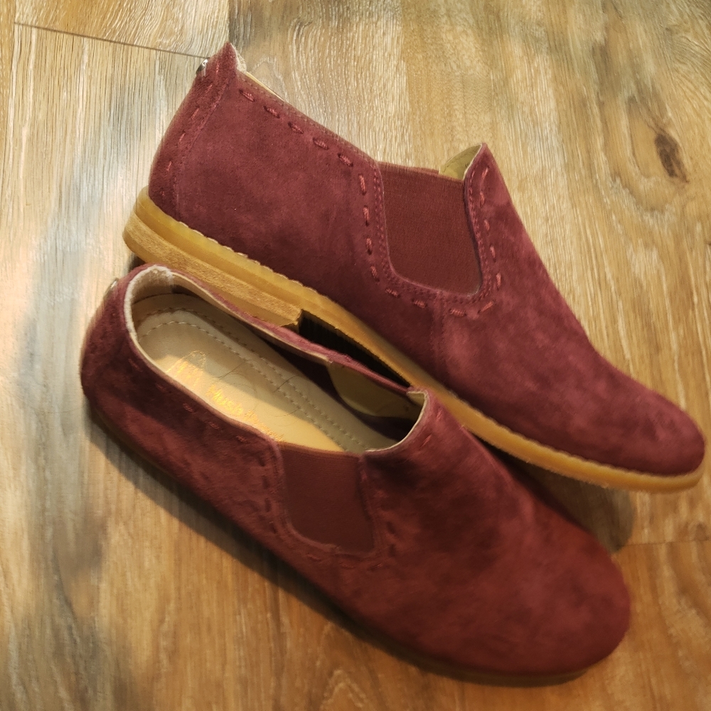 Hush Puppies Maroon Suede Shoeties